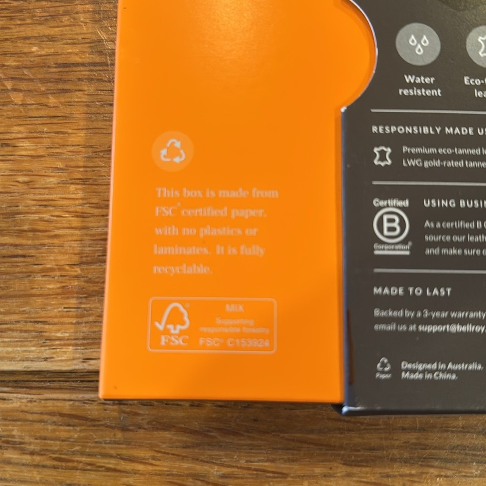 Bellroy Apple Watch strap 41mm/38mm. New in box. Leather - Picture 7 of 9
